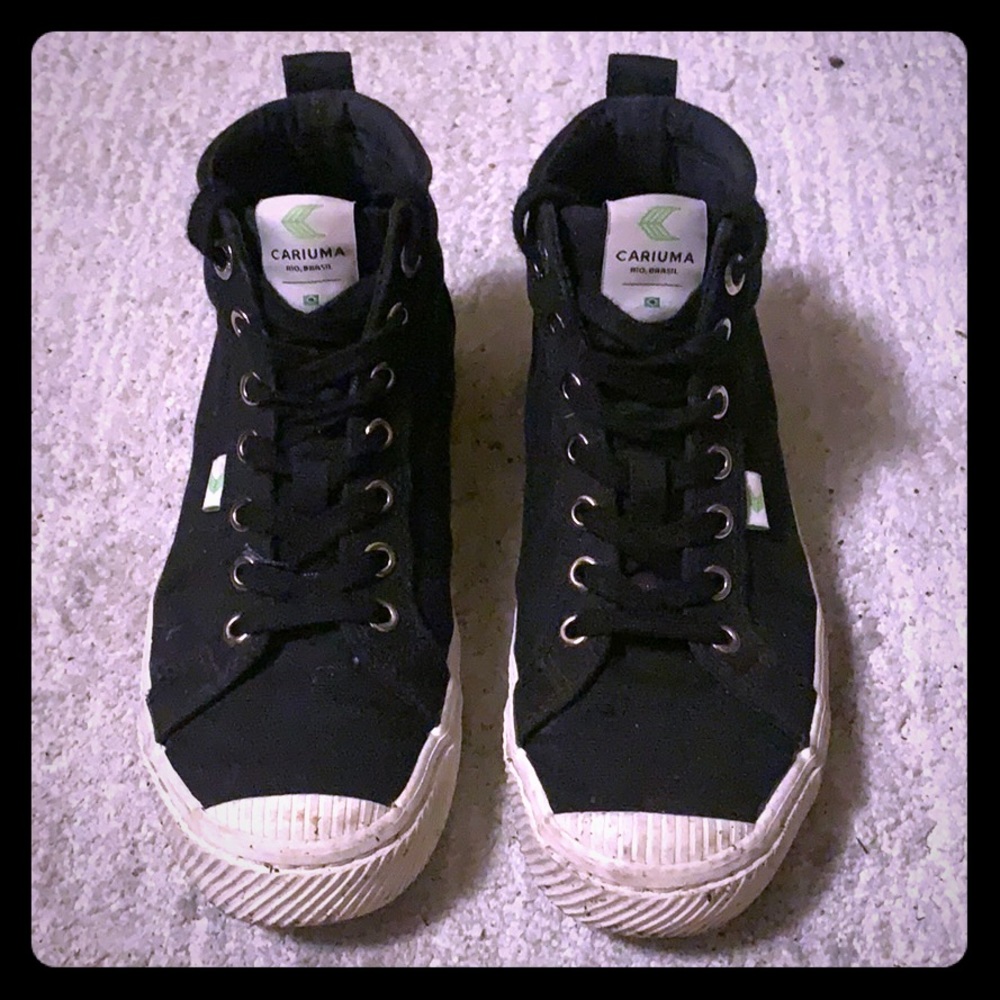 Cariuma Eco High-Top Sneakers